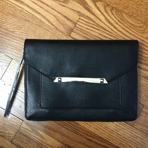 NWT Stella & Dot Tia Crossbody